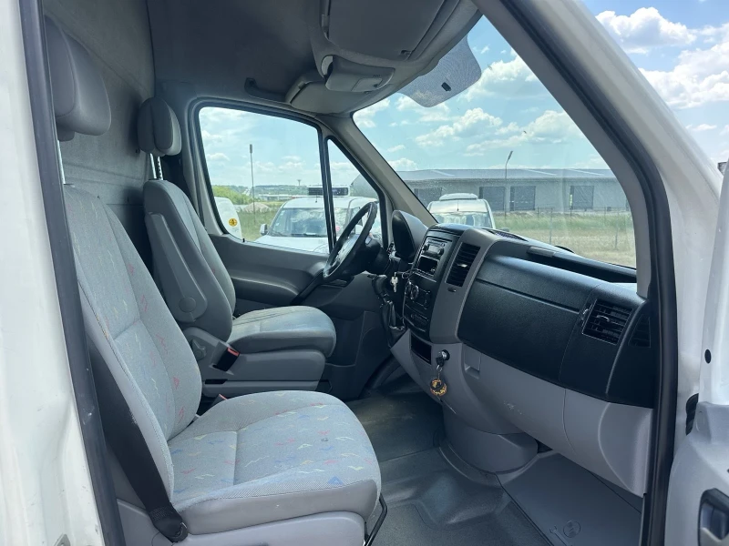 VW Crafter, снимка 10 - Бусове и автобуси - 50479673