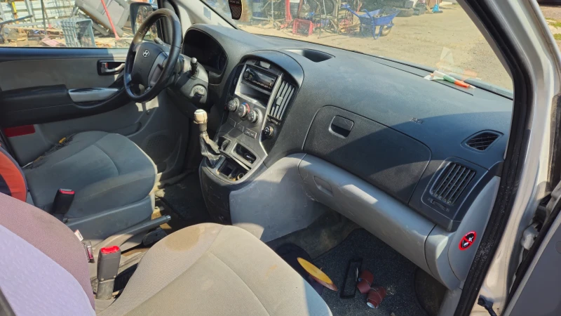 Hyundai H1 2.5crdi/на части , снимка 5 - Бусове и автобуси - 51656783