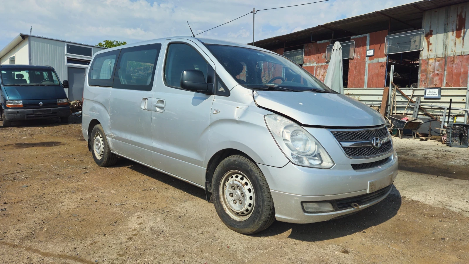 Hyundai H1 2.5crdi/на части  - изображение 2