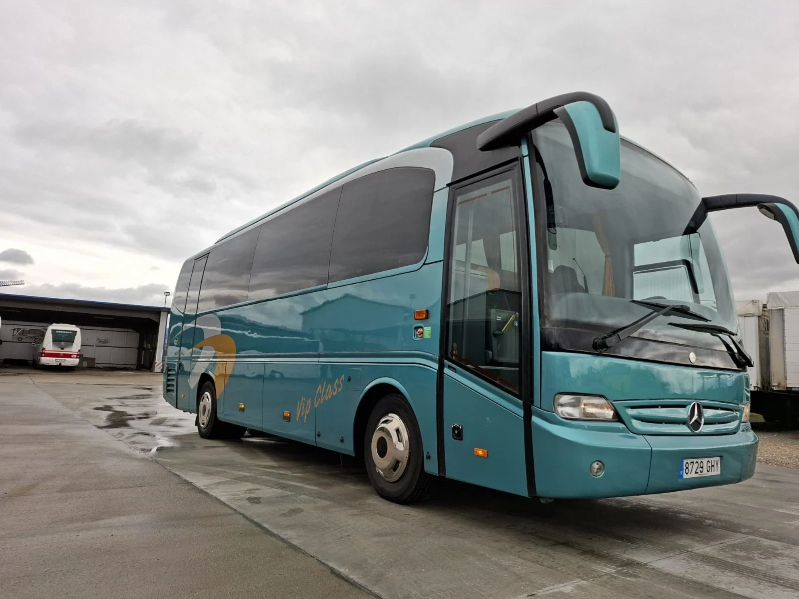 Mercedes-Benz Tourino  - изображение 2