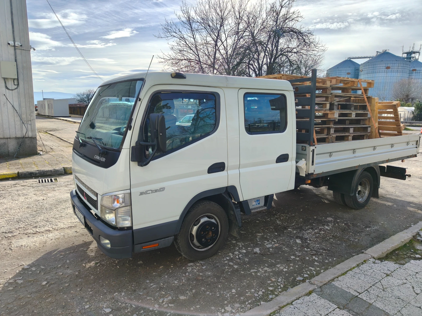 Mitsubishi Canter  - изображение 2