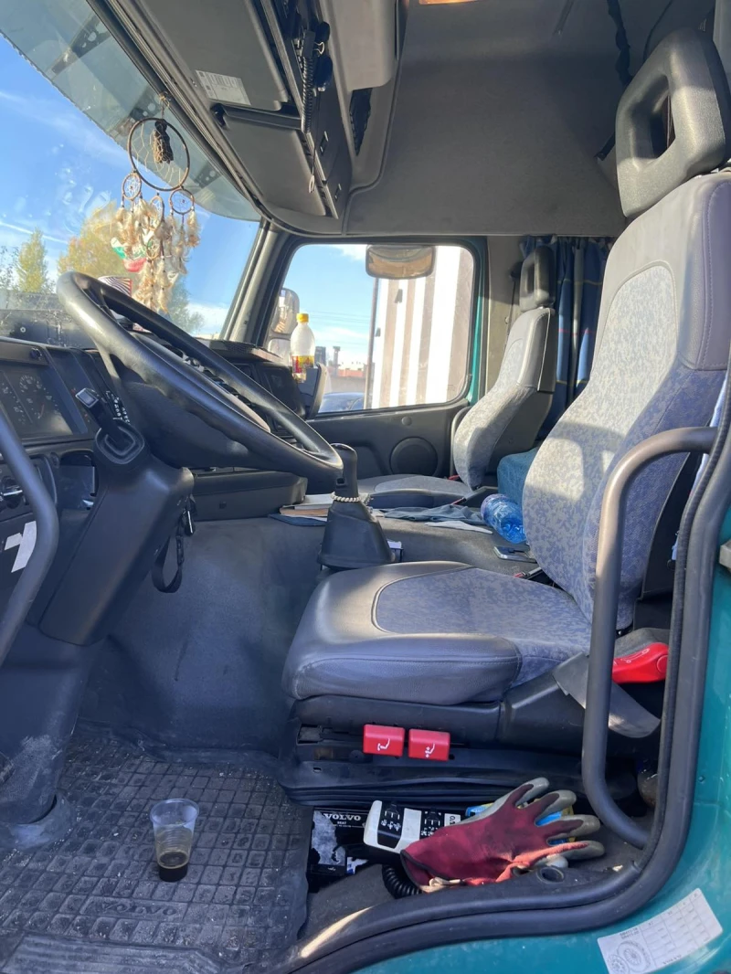 Volvo Fh 10 Топ състояние, снимка 6 - Камиони - 52174636
