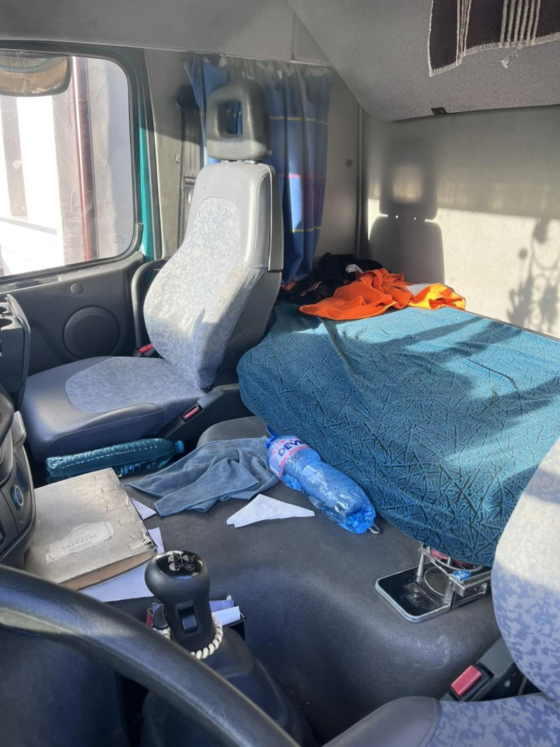 Volvo Fh 10 Топ състояние, снимка 3 - Камиони - 52174636