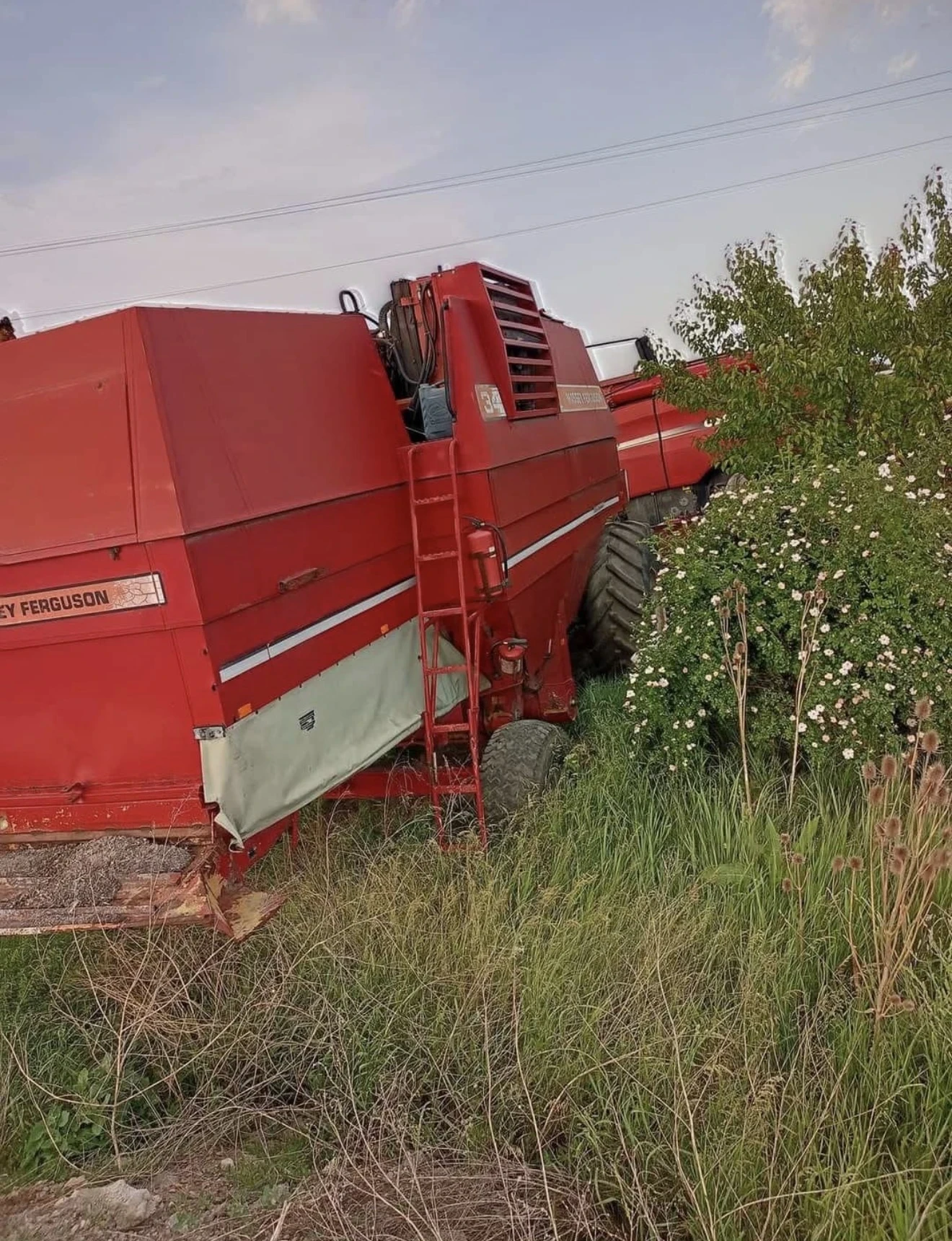 Комбайн Massey Ferguson, снимка 4 - Селскостопанска техника - 55071950