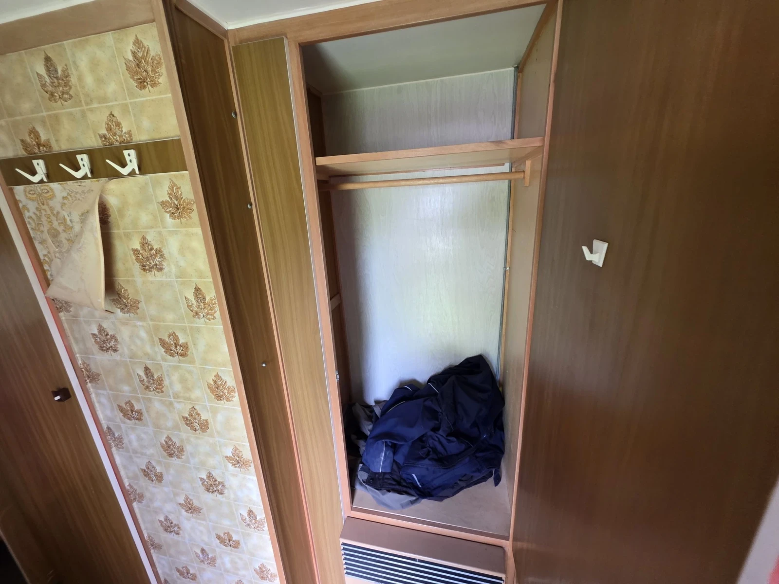 Каравана Knaus Wolf 475, снимка 11 - Каравани и кемпери - 54717598
