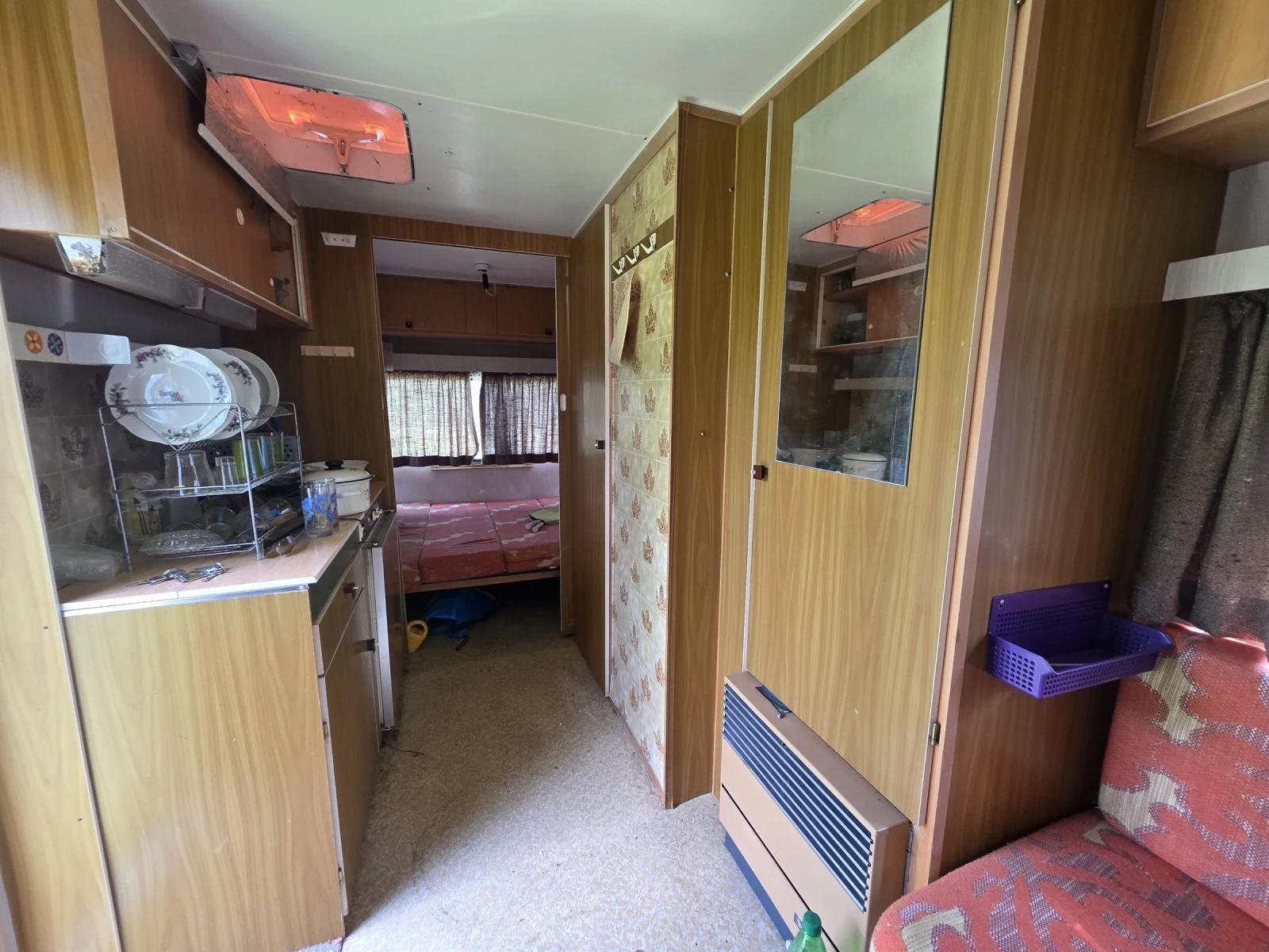 Каравана Knaus Wolf 475, снимка 7 - Каравани и кемпери - 54717598