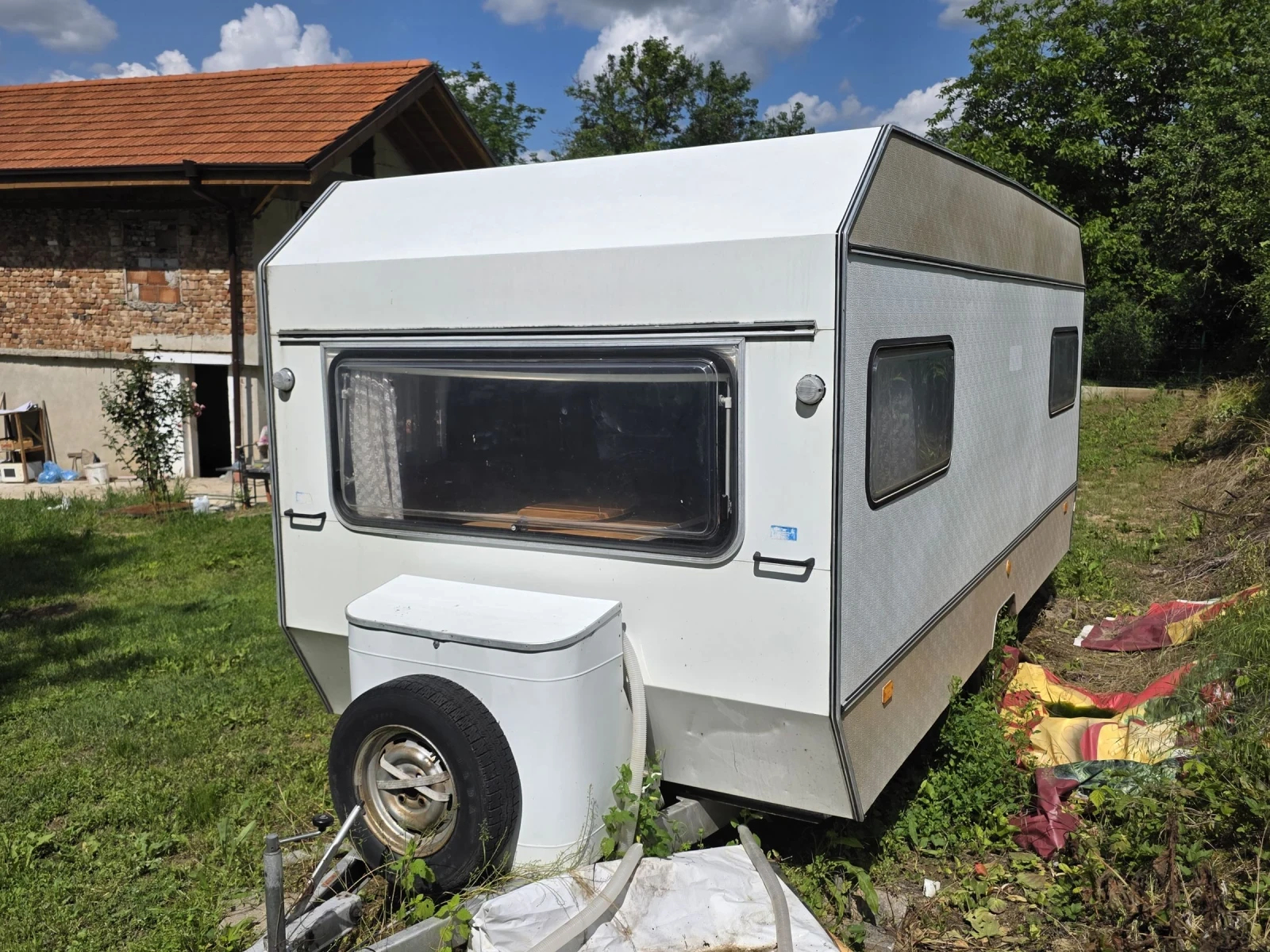 Каравана Knaus Wolf 475, снимка 3 - Каравани и кемпери - 54717598