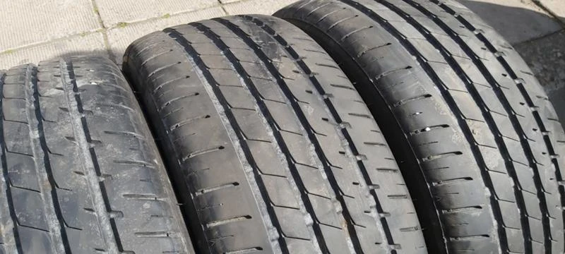 Гуми Летни 215/45R17, снимка 3 - Гуми и джанти - 32916040