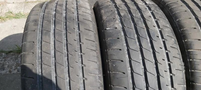 Гуми Летни 215/45R17, снимка 2 - Гуми и джанти - 32916040