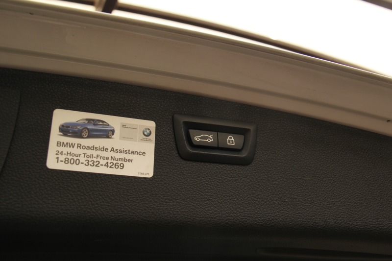 BMW 330 БЕНЗИН, снимка 12 - Автомобили и джипове - 45798324