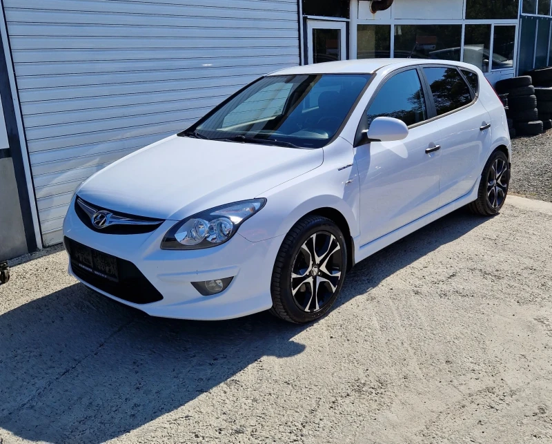 Hyundai I30 1.6CRDI 90к.с, снимка 1 - Автомобили и джипове - 46909859