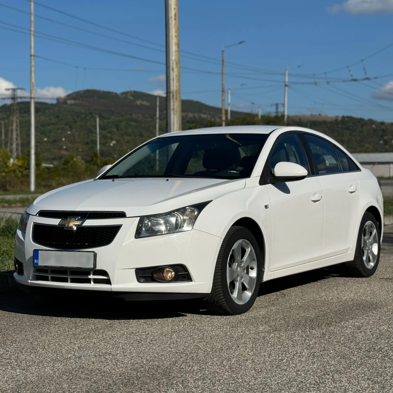 Chevrolet Cruze, снимка 2 - Автомобили и джипове - 47558537