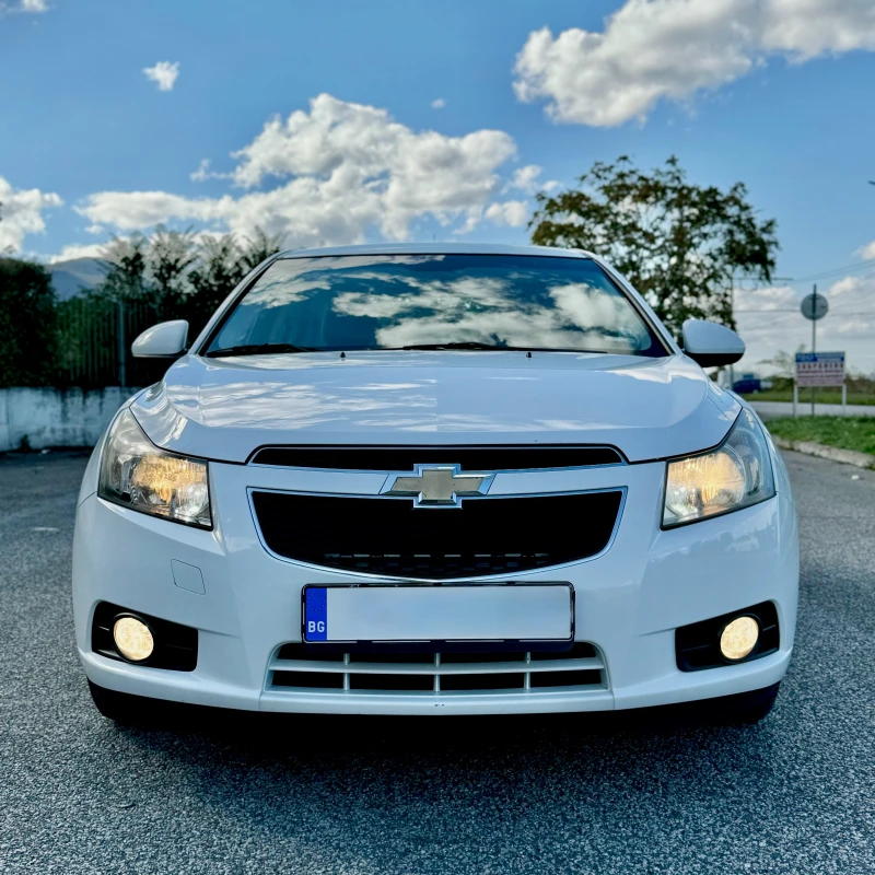 Chevrolet Cruze, снимка 4 - Автомобили и джипове - 47558537