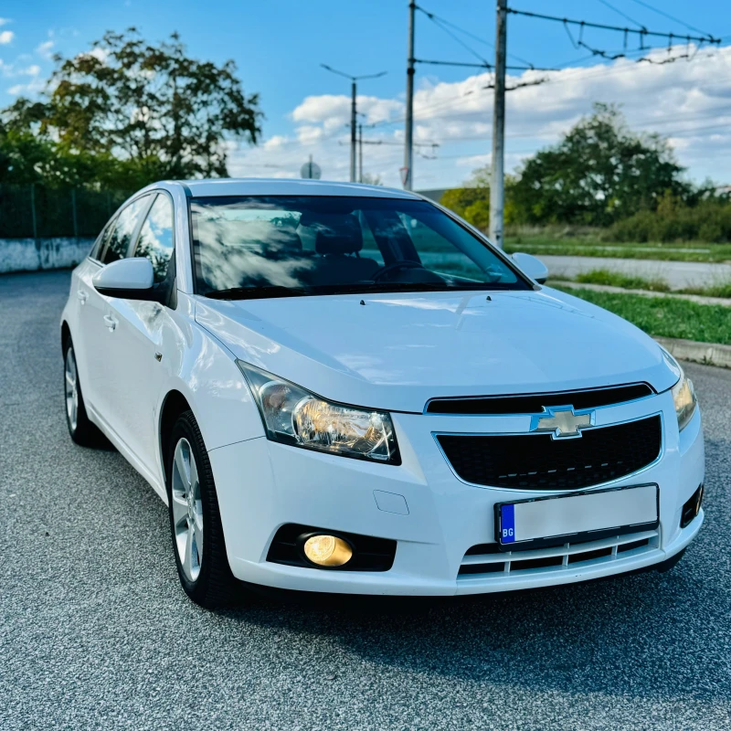 Chevrolet Cruze, снимка 1 - Автомобили и джипове - 47558537