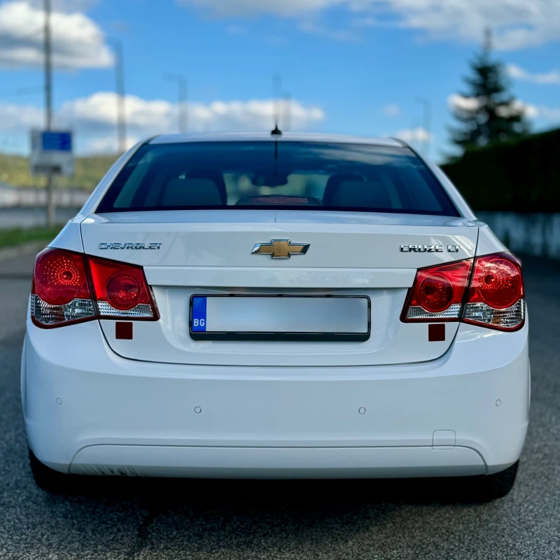 Chevrolet Cruze, снимка 5 - Автомобили и джипове - 47558537