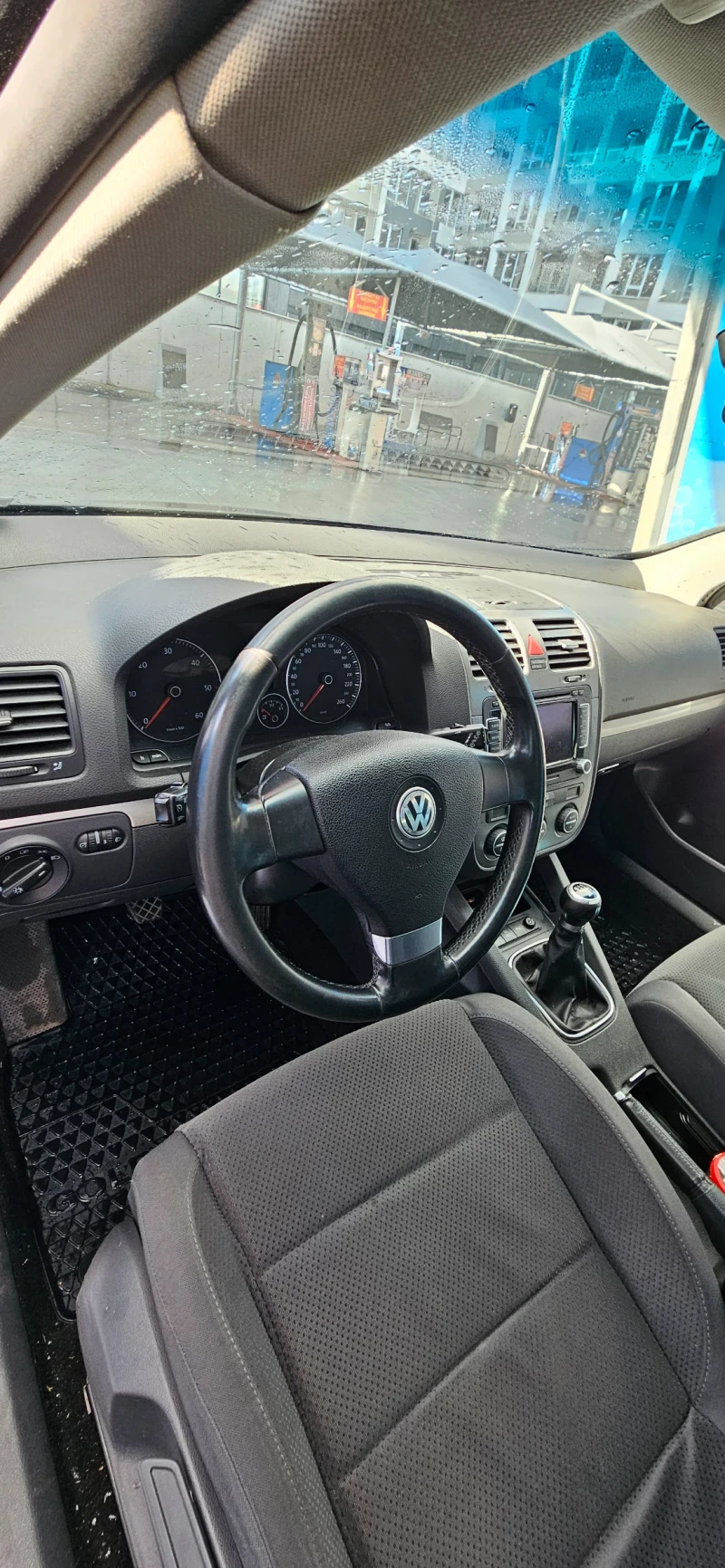 VW Golf 2.0 tdi 4x4, снимка 11 - Автомобили и джипове - 48811020