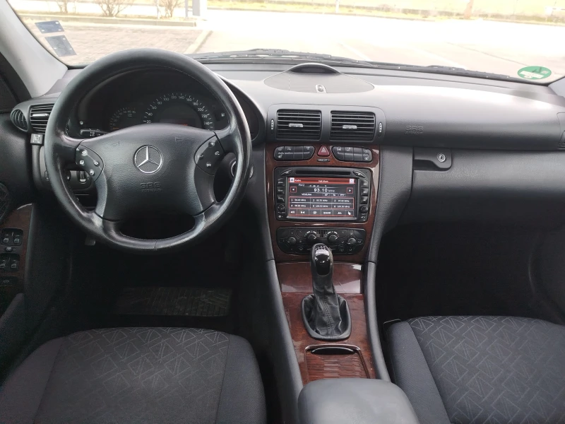 Mercedes-Benz C 200 C200-NAVI-GAS, снимка 11 - Автомобили и джипове - 49136095