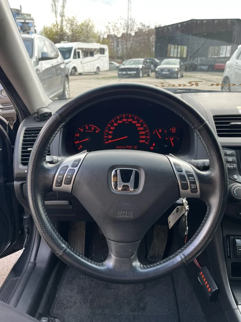 Honda Accord 2.2 i-ctdi executive , снимка 14 - Автомобили и джипове - 51928255