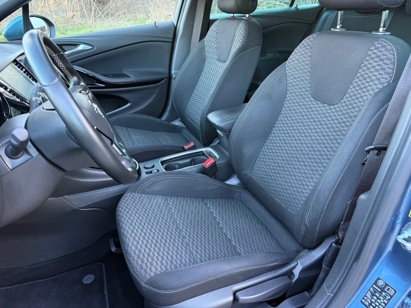 Opel Astra 1.4i, снимка 9 - Автомобили и джипове - 52852467