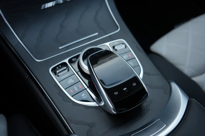 Mercedes-Benz C 63 AMG T/DESIGNO/510HP/CERAMIC/PANO/MASSAGE/BURM/HUD/696g, снимка 10 - Автомобили и джипове - 53089582