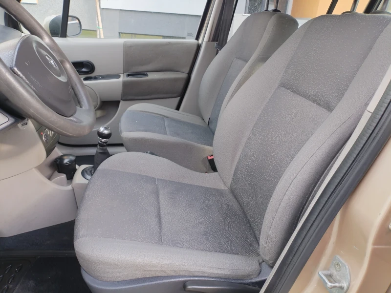 Renault Modus 1.2 16v 75hp Клима Ел стъкла Дигитален Км , снимка 13 - Автомобили и джипове - 53148975