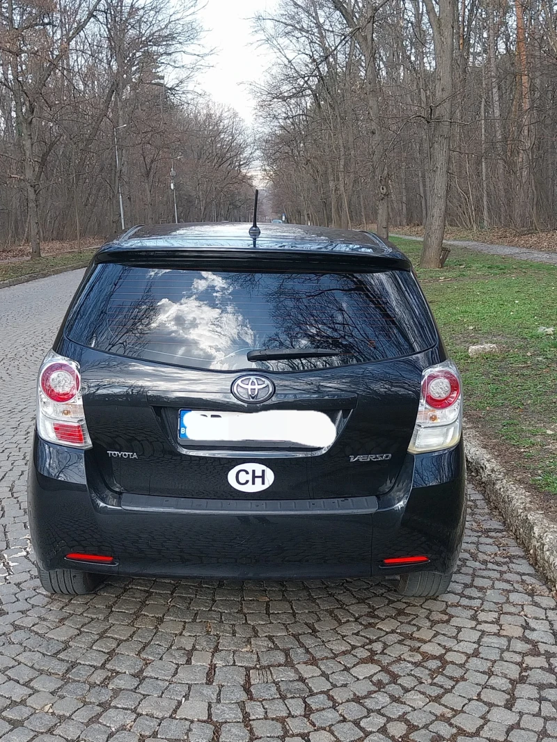 Toyota Verso, снимка 3 - Автомобили и джипове - 53249532