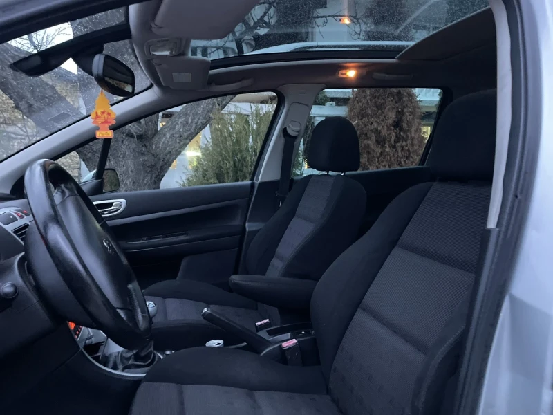 Peugeot 307 2.0HDi Facelift, снимка 15 - Автомобили и джипове - 53565863