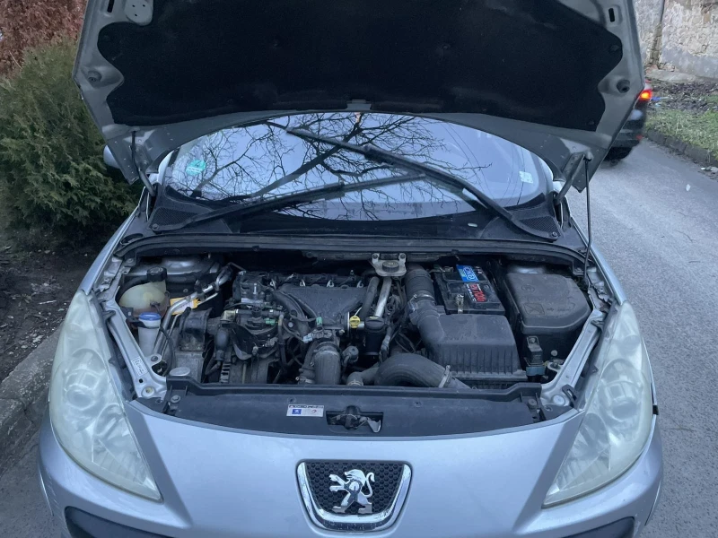 Peugeot 307 2.0HDi Facelift, снимка 16 - Автомобили и джипове - 53565863