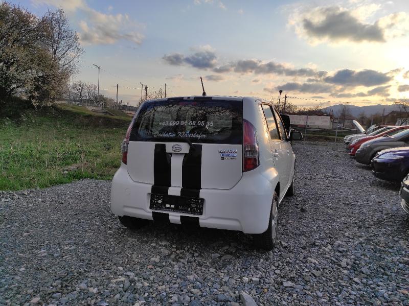 Daihatsu Sirion EURO 4, снимка 7 - Автомобили и джипове - 31471955