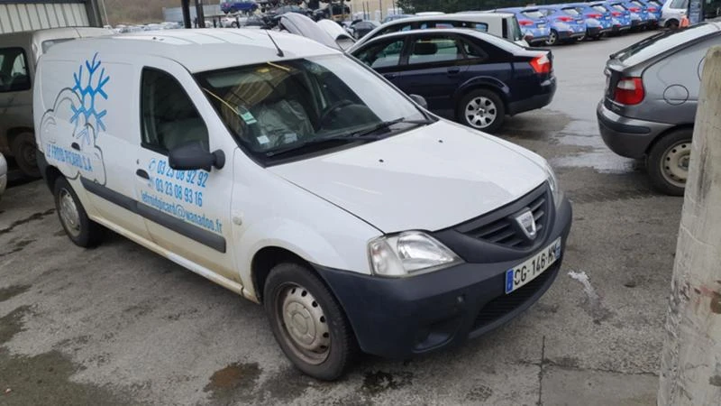 Dacia Logan 1.5 DCi, снимка 5 - Автомобили и джипове - 32809839