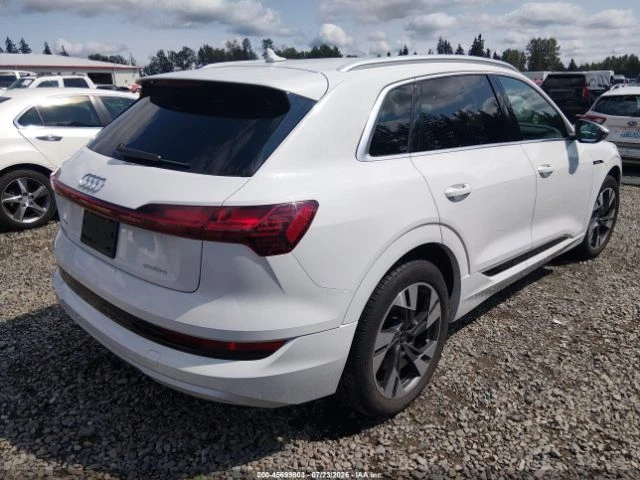 Audi E-Tron Premium Quattro, снимка 4 - Автомобили и джипове - 56200725