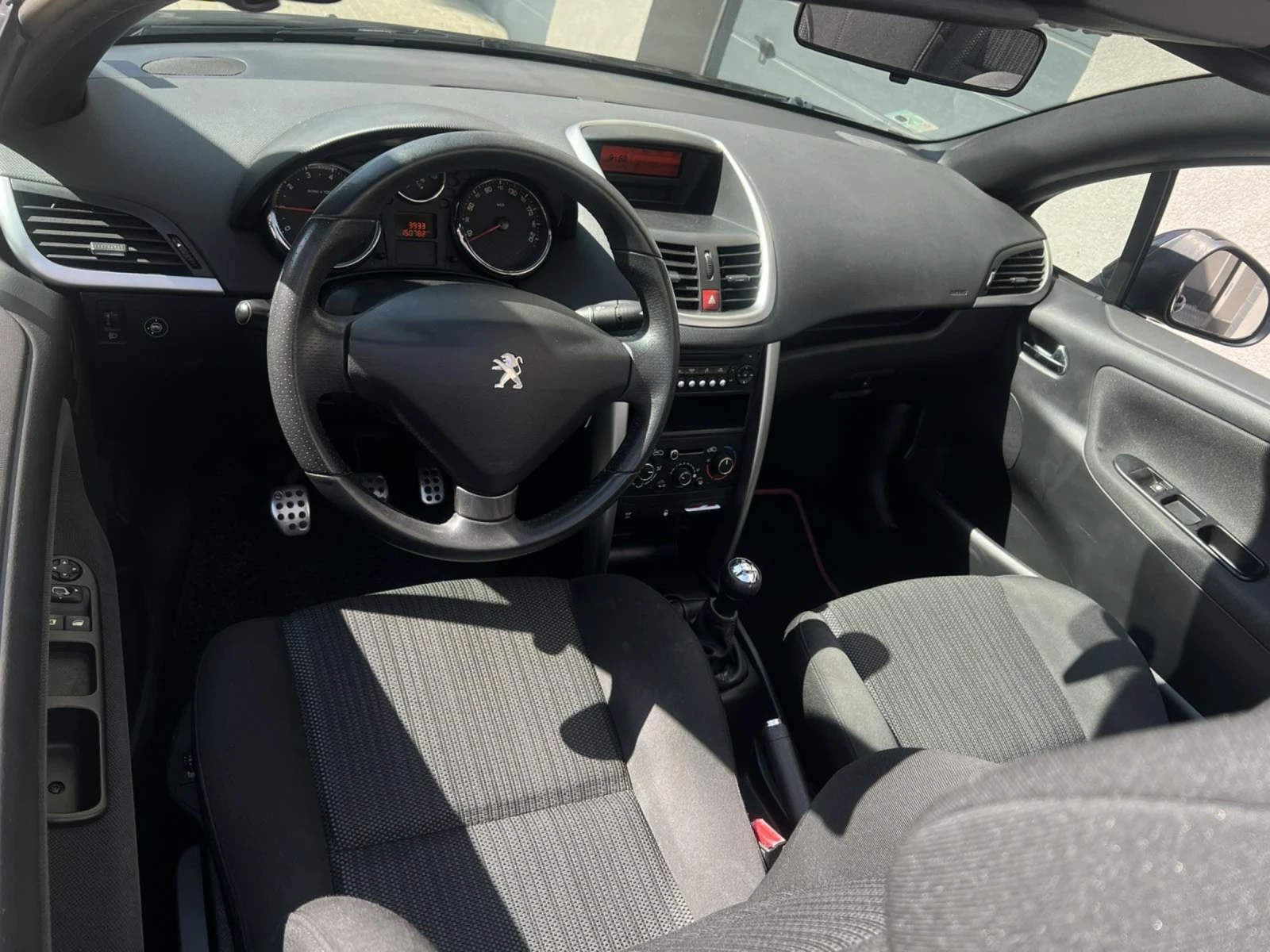 Peugeot 207 CC 1.6 Газ/Бензин - изображение 8