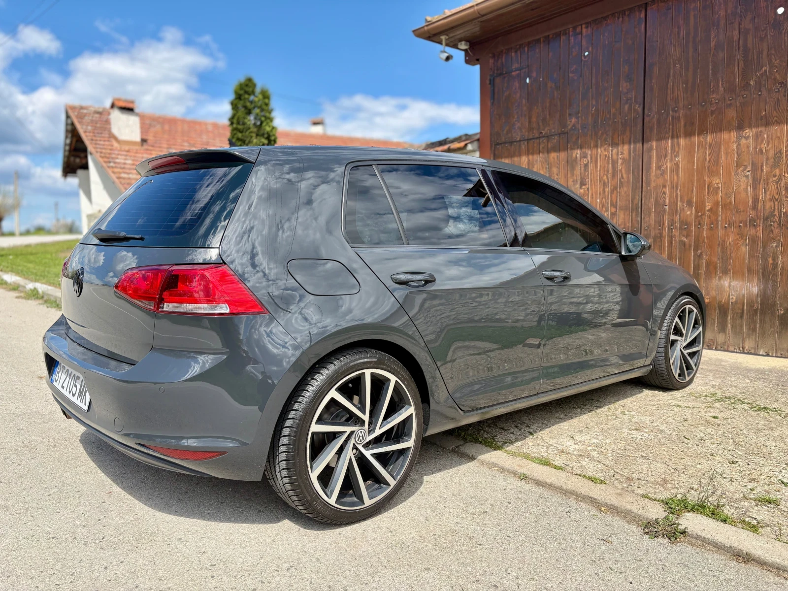 VW Golf 2.0 TDI ОБСЛУЖЕН , снимка 8 - Автомобили и джипове - 55207643