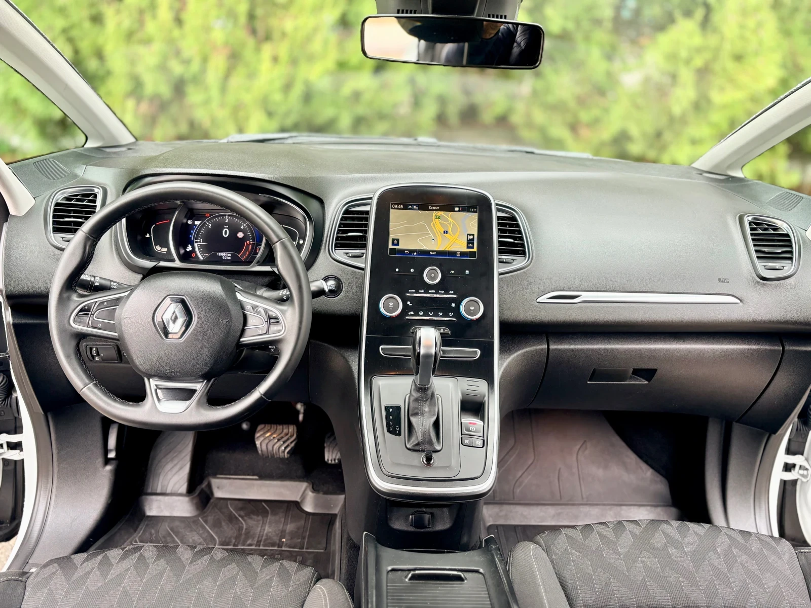 Renault Scenic 1.7 DCI LIMITED, снимка 8 - Автомобили и джипове - 53497626