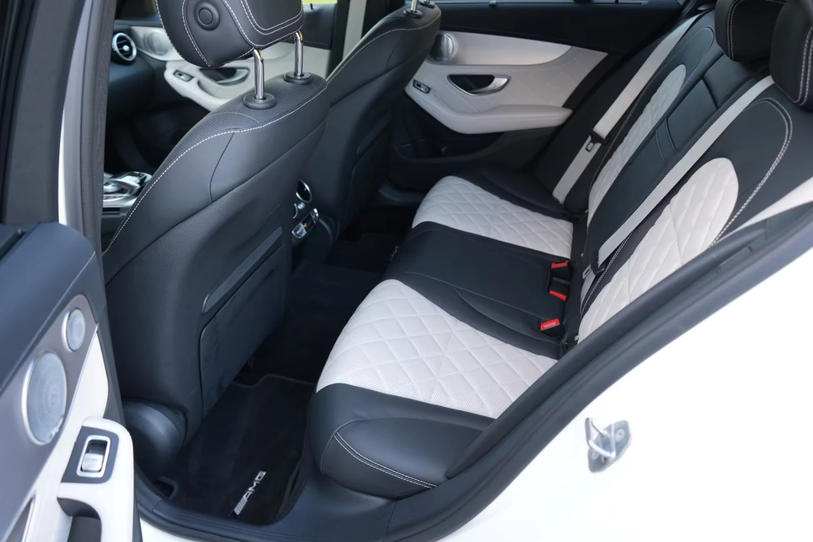 Mercedes-Benz C 63 AMG T/DESIGNO/510HP/CERAMIC/PANO/MASSAGE/BURM/HUD/696g | Mobile.bg � ����������� 13