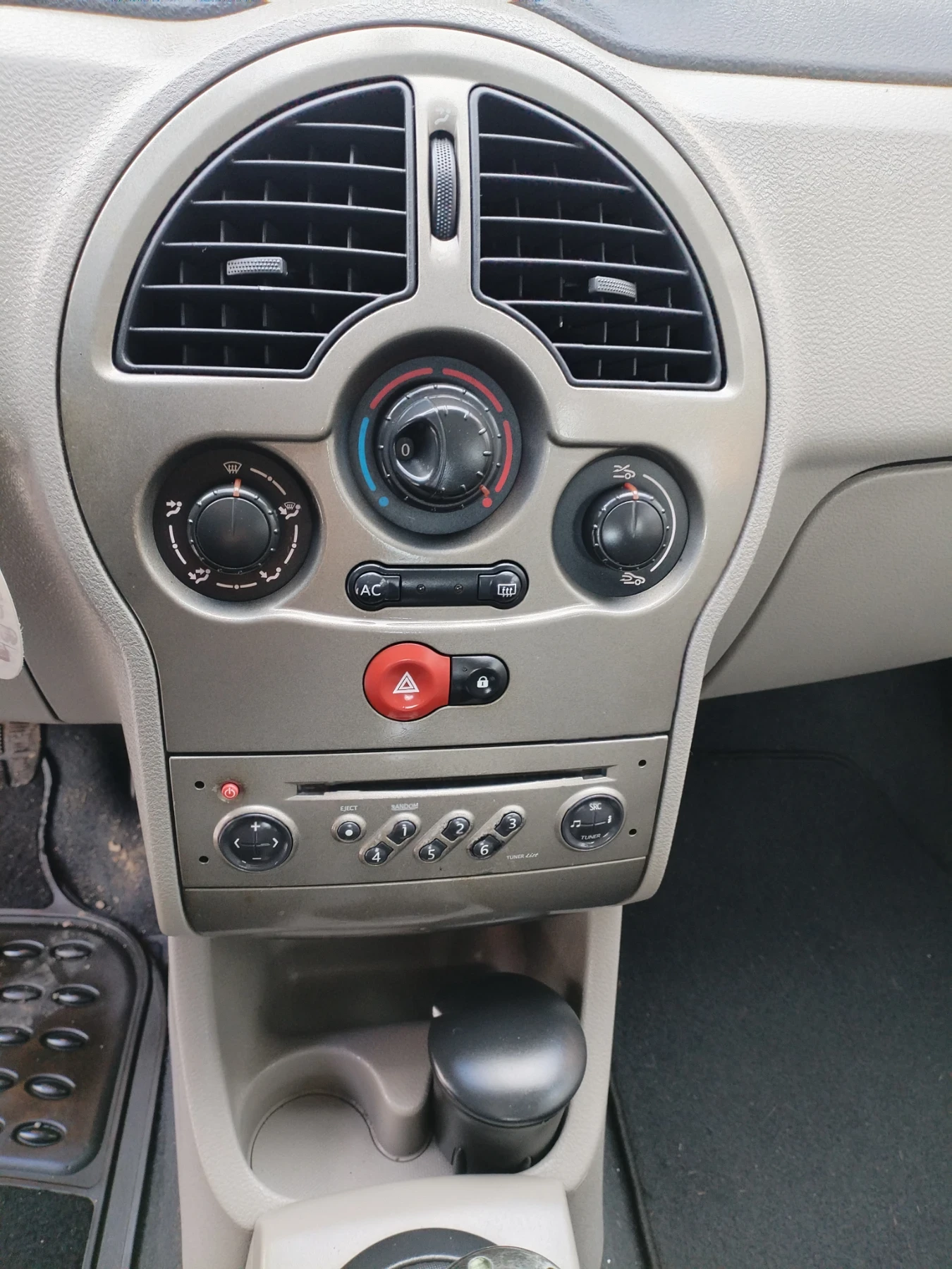 Renault Modus 1.2 16v 75hp ����� �� ������ ��������� ��  | Mobile.bg � ����������� 9