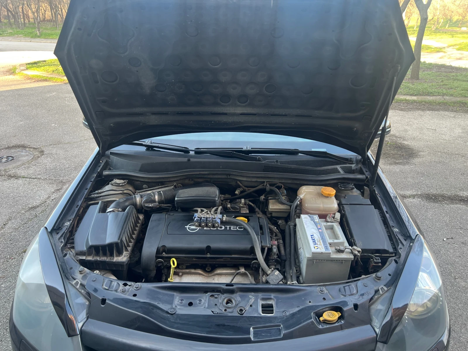 Opel Astra GTC, снимка 8 - Автомобили и джипове - 53850407