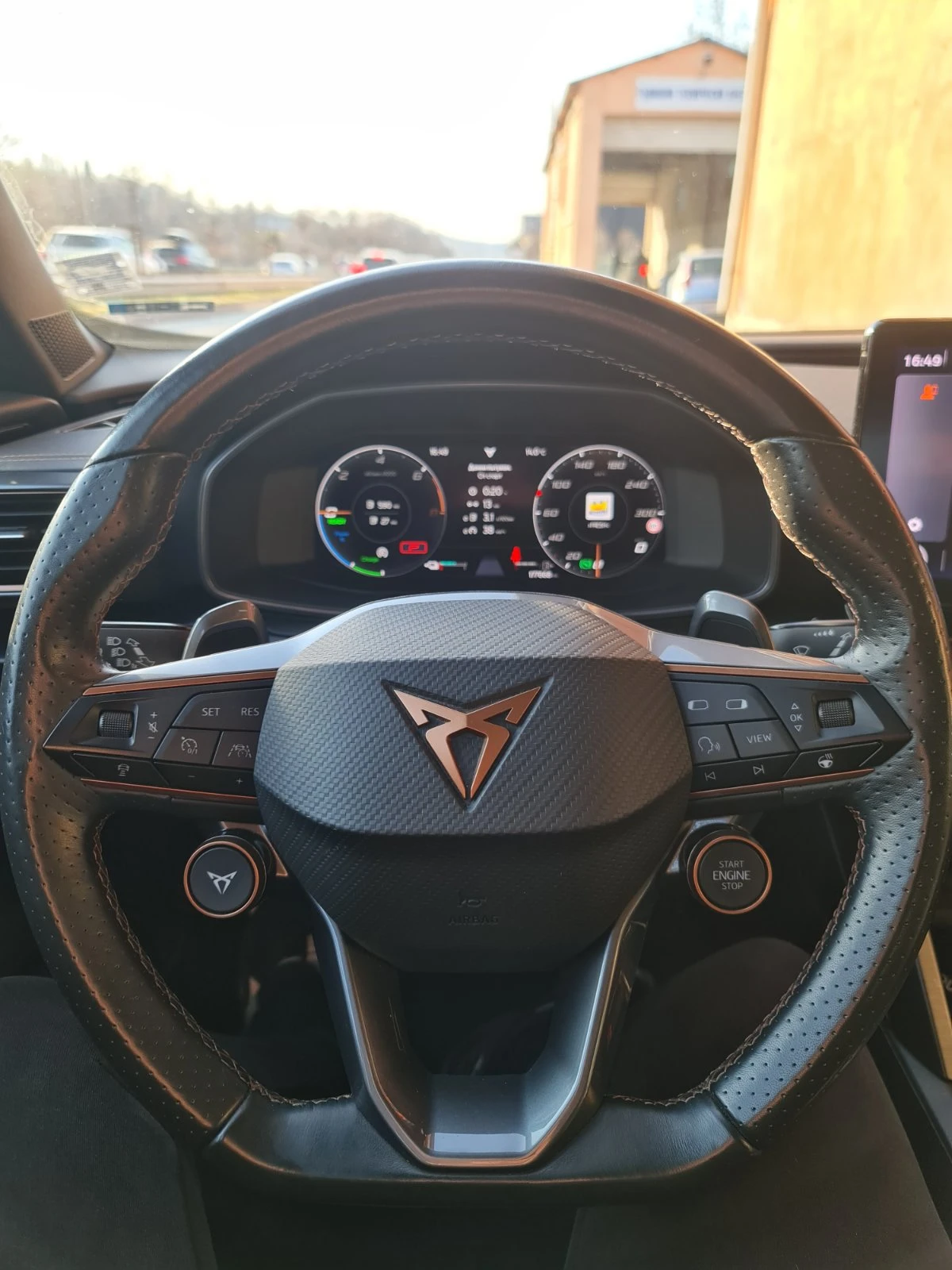 Cupra Formentor VZ-PACK/SPORT/360CAM/PANO/PLUG-IN/245HP, снимка 11 - Автомобили и джипове - 53863983