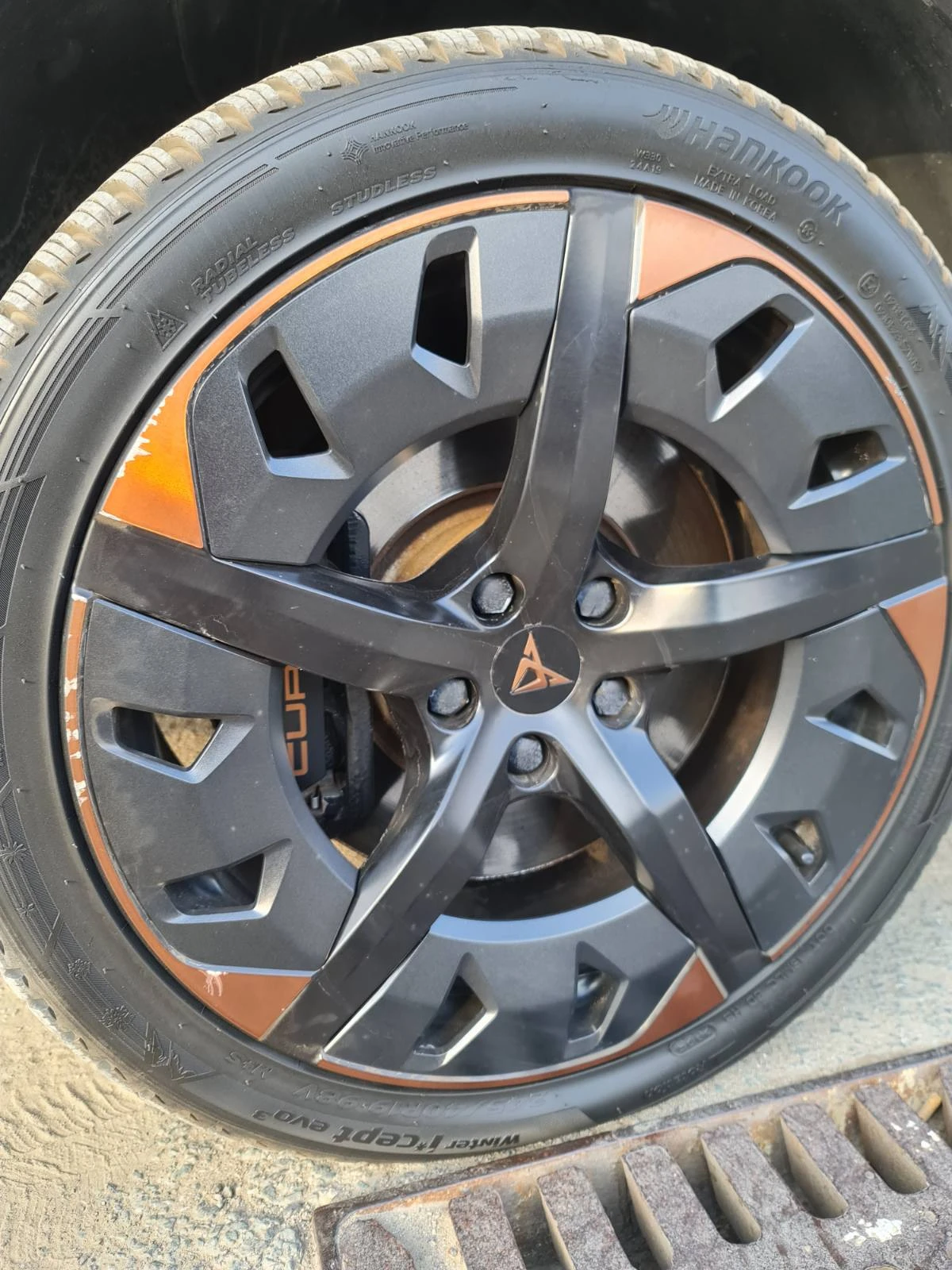 Cupra Formentor VZ-PACK/SPORT/360CAM/PANO/PLUG-IN/245HP, снимка 15 - Автомобили и джипове - 53863983