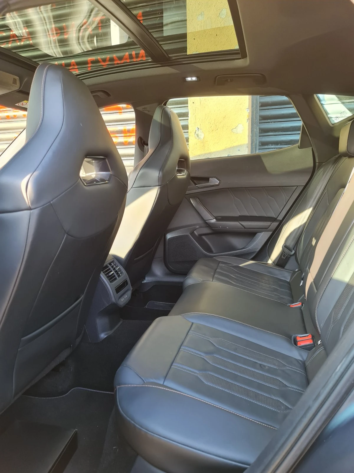 Cupra Formentor VZ-PACK/SPORT/360CAM/PANO/PLUG-IN/245HP, снимка 9 - Автомобили и джипове - 53863983