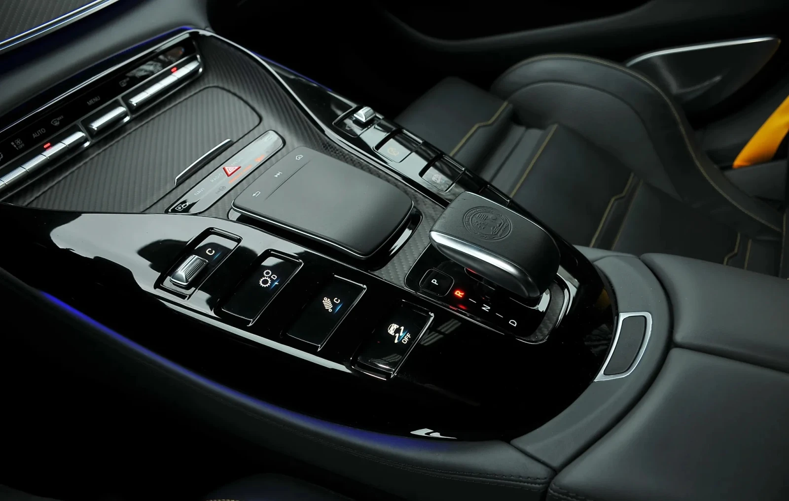 Mercedes-Benz AMG GT 4-Door Coupe 63 S V8 4MATIC+ , снимка 11 - Автомобили и джипове - 54031334