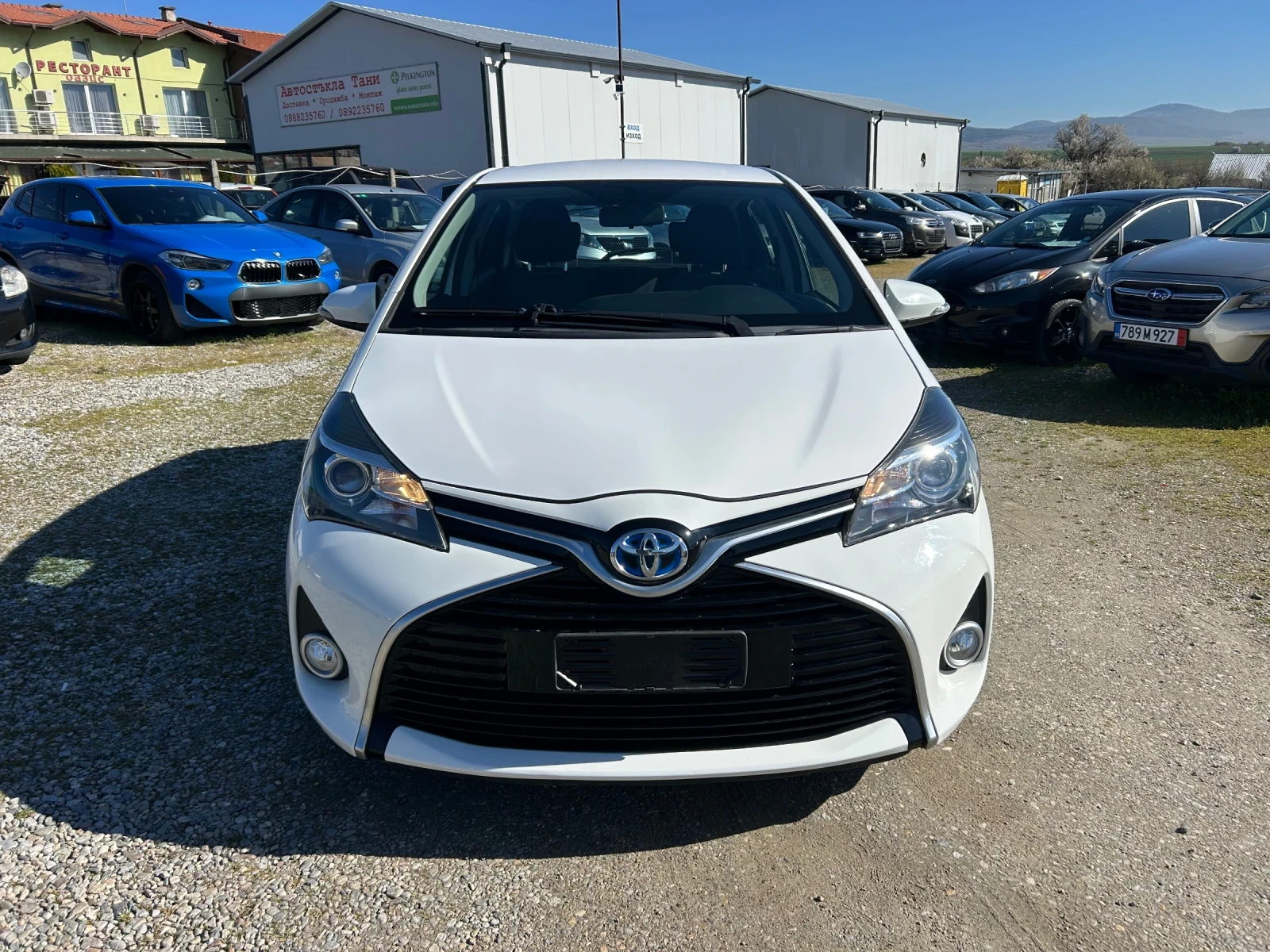 Toyota Yaris 1.5-HUBRID, снимка 2 - Автомобили и джипове - 54115710