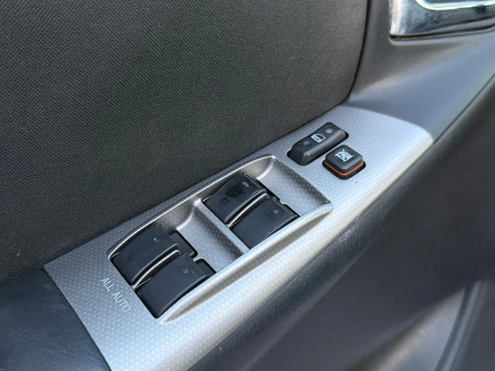 Toyota Corolla 2.0D* 2008г* Топ Състояние* 184.000КМ* , снимка 16 - Автомобили и джипове - 54151096