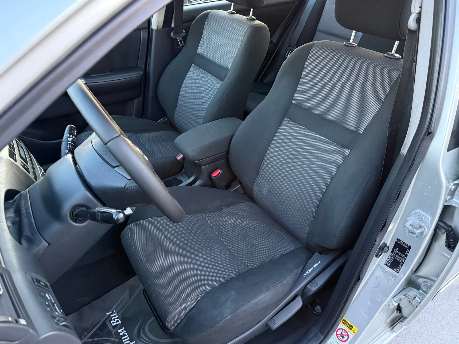 Toyota Corolla 2.0D* 2008г* Топ Състояние* 184.000КМ* , снимка 7 - Автомобили и джипове - 54151096