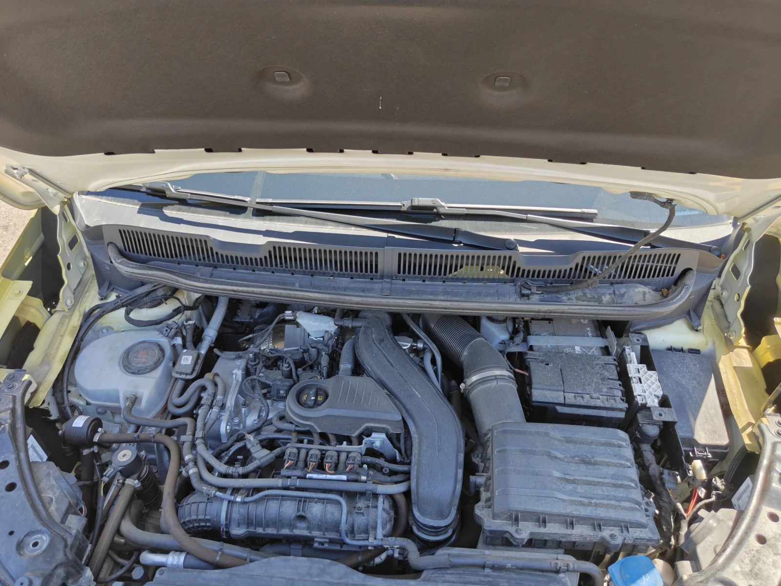 VW Caddy Бензин-газ (LPG), снимка 8 - Автомобили и джипове - 54482678