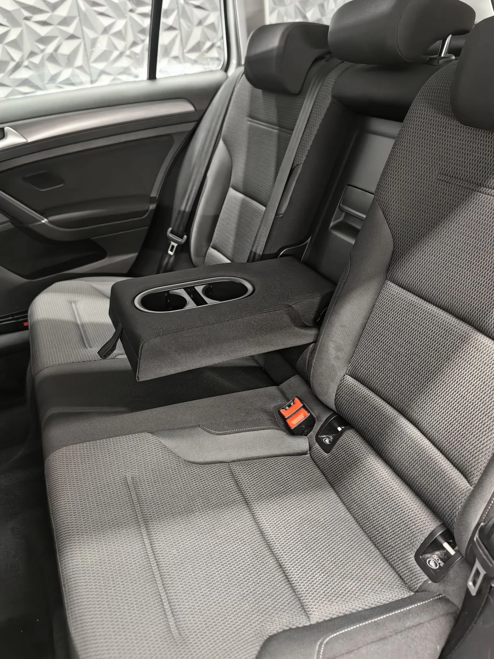 VW Golf 1.4TSI* GERMANY* ПОДГРЕВ* ТЕМПОМАТ* НАВИ* ТОП, снимка 13 - Автомобили и джипове - 54566592