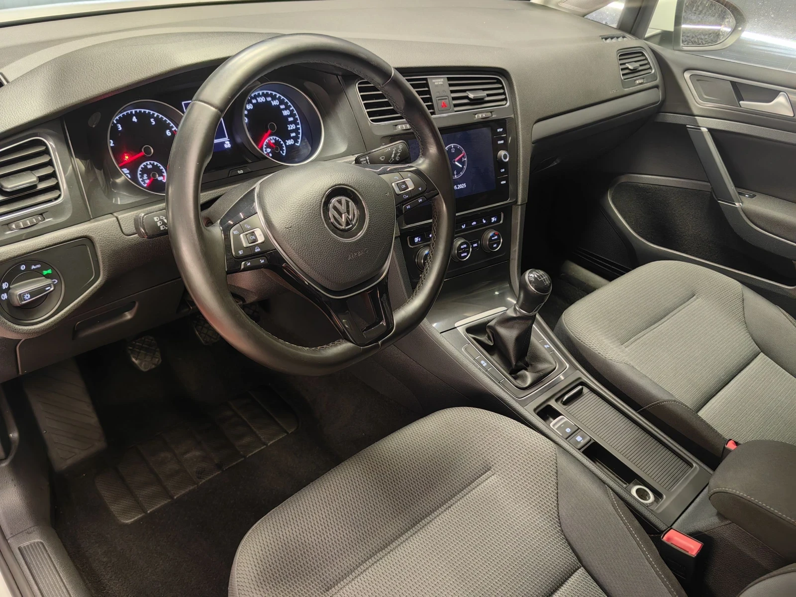 VW Golf 1.4TSI* GERMANY* ПОДГРЕВ* ТЕМПОМАТ* НАВИ* ТОП, снимка 6 - Автомобили и джипове - 54566592