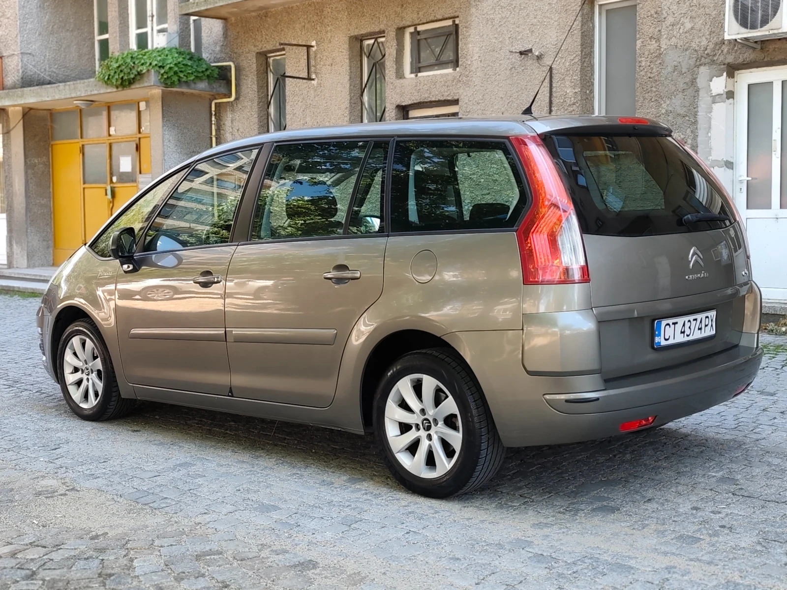 Citroen C4 Picasso 1.6VTi Grand, снимка 3 - Автомобили и джипове - 54905216