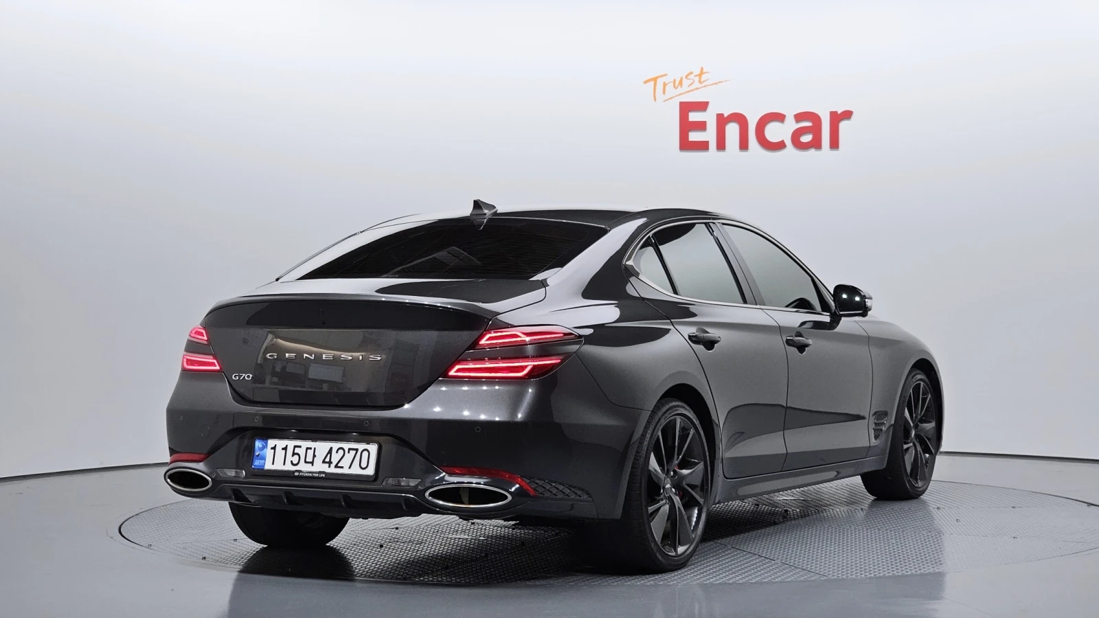 Genesis G70 2.0T* ДИСТРОНИК* ПОДГРЕВ* ОБУДХВАНЕ* КАМЕРИ, снимка 2 - Автомобили и джипове - 55038841