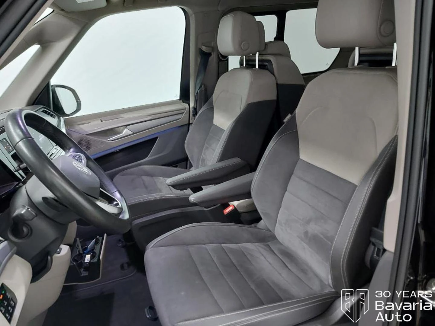 VW Multivan Style long DSG Easy Open Basic, снимка 7 - Автомобили и джипове - 55171326